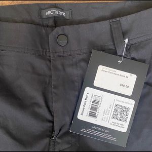 COPY - Arc’teryx Stowe Black Cargo Pants